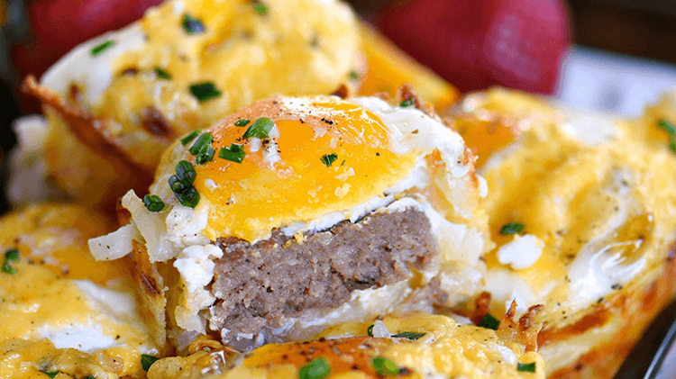 Hash Brown Cups with Egg and Sausage