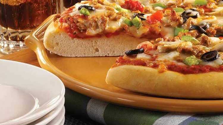 Combo Pizza: Sausage and Veggie Recipe